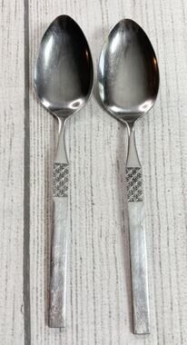 Oxford Hall Burnished Crosshatch OXH58 Stainless Flatware 2 Oval Soup Spoons